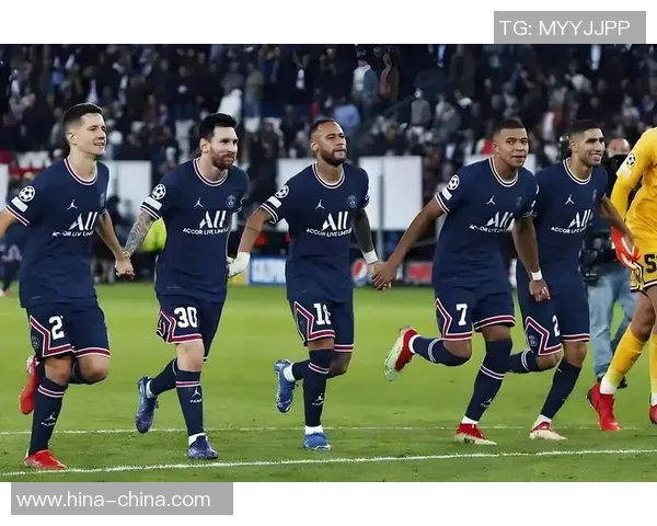 中超热刺大胜巴黎圣日耳曼全场逆转瞬间引发热烈讨论与分析