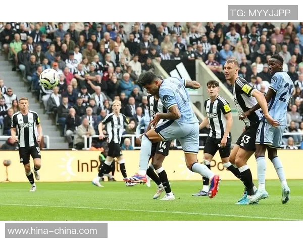 英超精彩对决那不勒斯大胜里昂逆转瞬间引发全场热烈反响